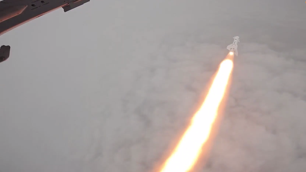 Russia's Defence Ministry has published footage of an Su-34 destroying Ukrainian strongholds and fortified areas - Sputnik International