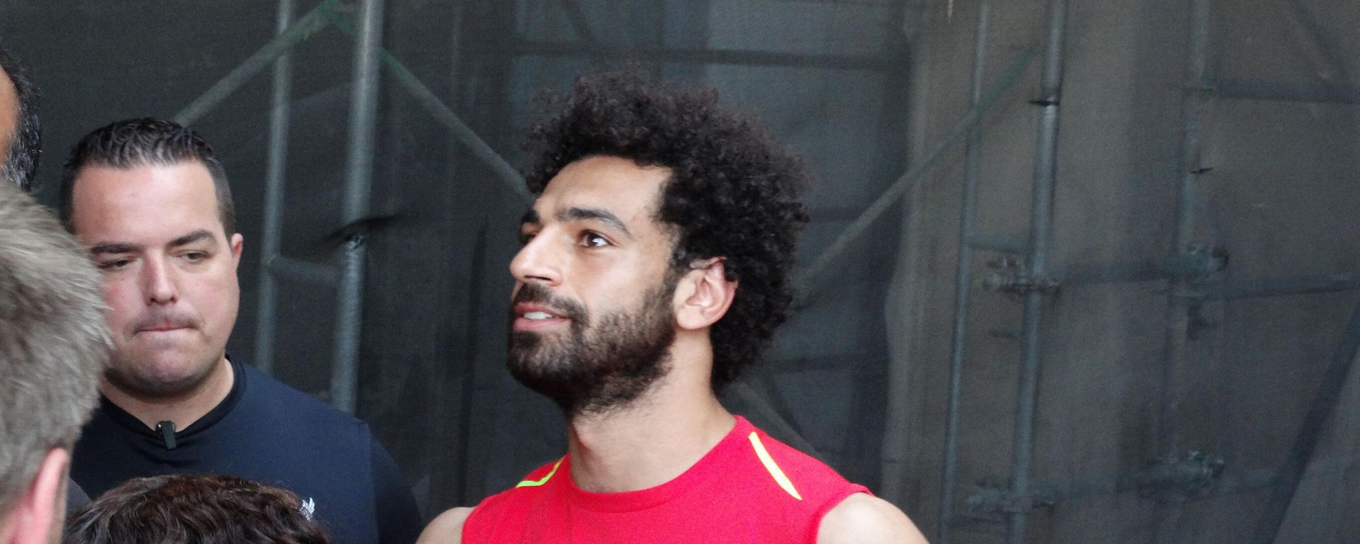 Mohamed Salah signs autographs for fans in Charlotte, NC. - Sputnik International, 1920, 22.04.2022