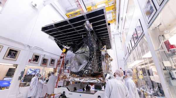 NASA’S PSYCHE SPACECRAFT IS SEEN ON ITS WAY TO THE VACUUM CHAMBER AT THE AGENCY’S JET PROPULSION LABORATORY IN SOUTHERN CALIFORNIA. 
 - Sputnik International