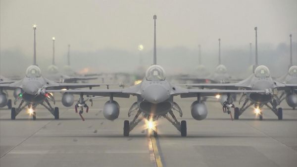 In this image taken from video, Taiwanese Air Force F-16V fighter jets taxi along a runway during a drill in Chiayi in southwestern Taiwan, Wednesday, Jan. 5, 2022. Taiwan's Air Force pilots drilled on Wednesday to simulate an interception of Chinese aircraft into Taiwan's air defense identification zone. (AP Photo) - Sputnik International