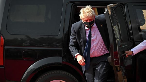 Britain's Prime Minister Boris Johnson arrives to attend his ceremonial reception at India’s presidential palace Rashtrapati Bhavan in New Delhi on April 22, 2022 - Sputnik International