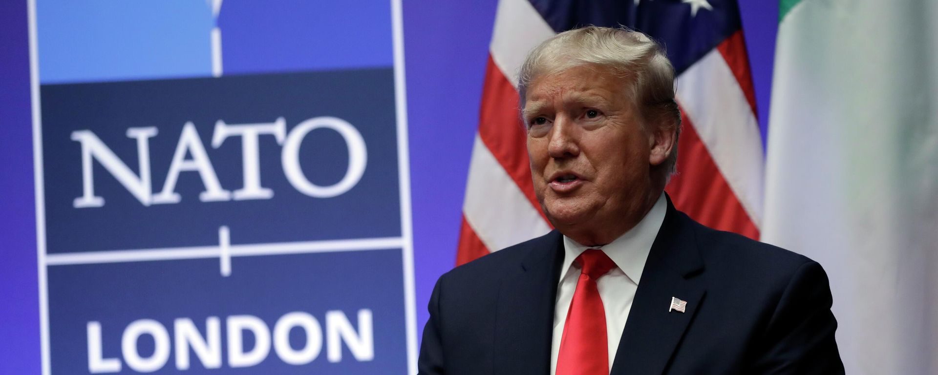 President Donald Trump meets with Italian Prime Minister Giuseppe Conte during the NATO summit at The Grove, Wednesday, Dec. 4, 2019, in Watford, England President Donald Trump meets with Italian Prime Minister Giuseppe Conte during the NATO summit at The Grove, Wednesday, Dec. 4, 2019, in Watford, England - Sputnik International, 1920, 14.02.2024