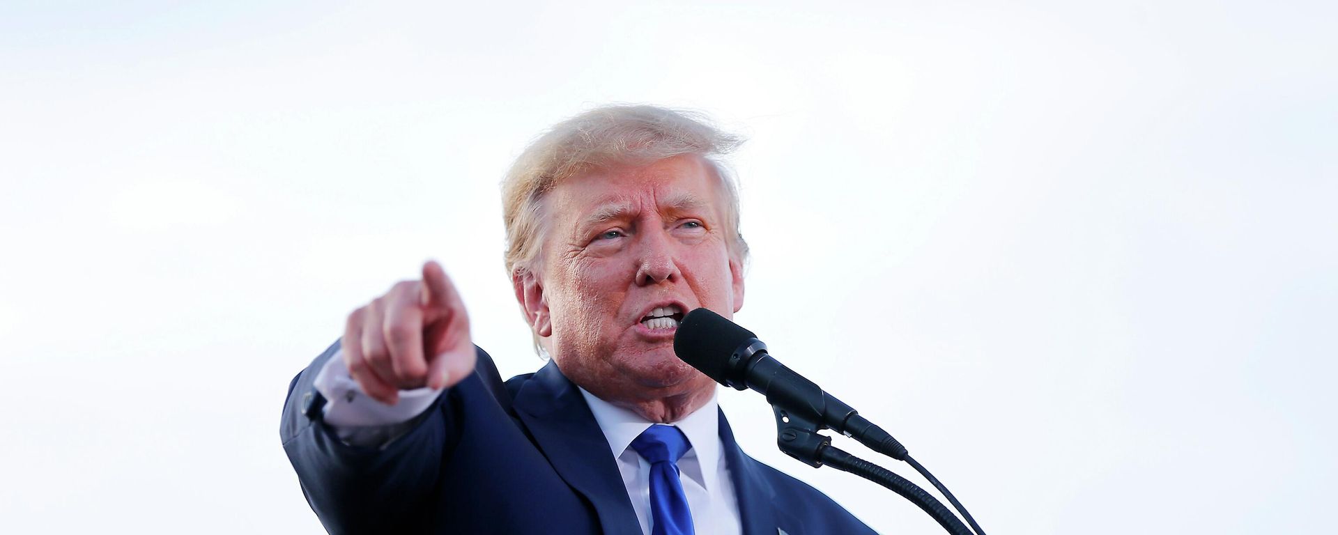 Former President Donald Trump speaks at a rally at the Delaware County Fairgrounds, Saturday, April 23, 2022, in Delaware, Ohio, to endorse Republican candidates ahead of the Ohio primary on May 3. - Sputnik International, 1920, 19.07.2022