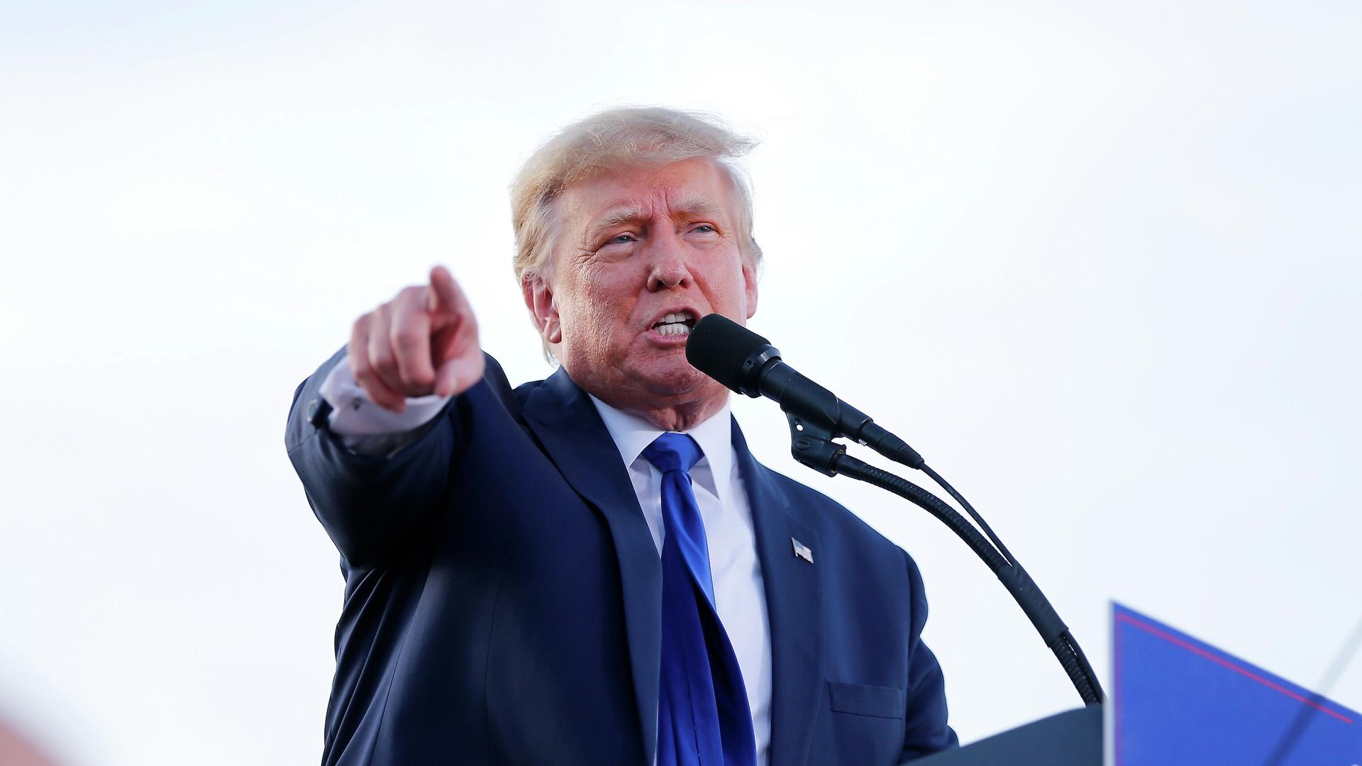 Former President Donald Trump speaks at a rally at the Delaware County Fairgrounds, Saturday, April 23, 2022, in Delaware, Ohio, to endorse Republican candidates ahead of the Ohio primary on May 3. Former President Donald Trump speaks at a rally at the Delaware County Fairgrounds, Saturday, April 23, 2022, in Delaware, Ohio, to endorse Republican candidates ahead of the Ohio primary on May 3. - Sputnik International, 1920, 19.07.2022