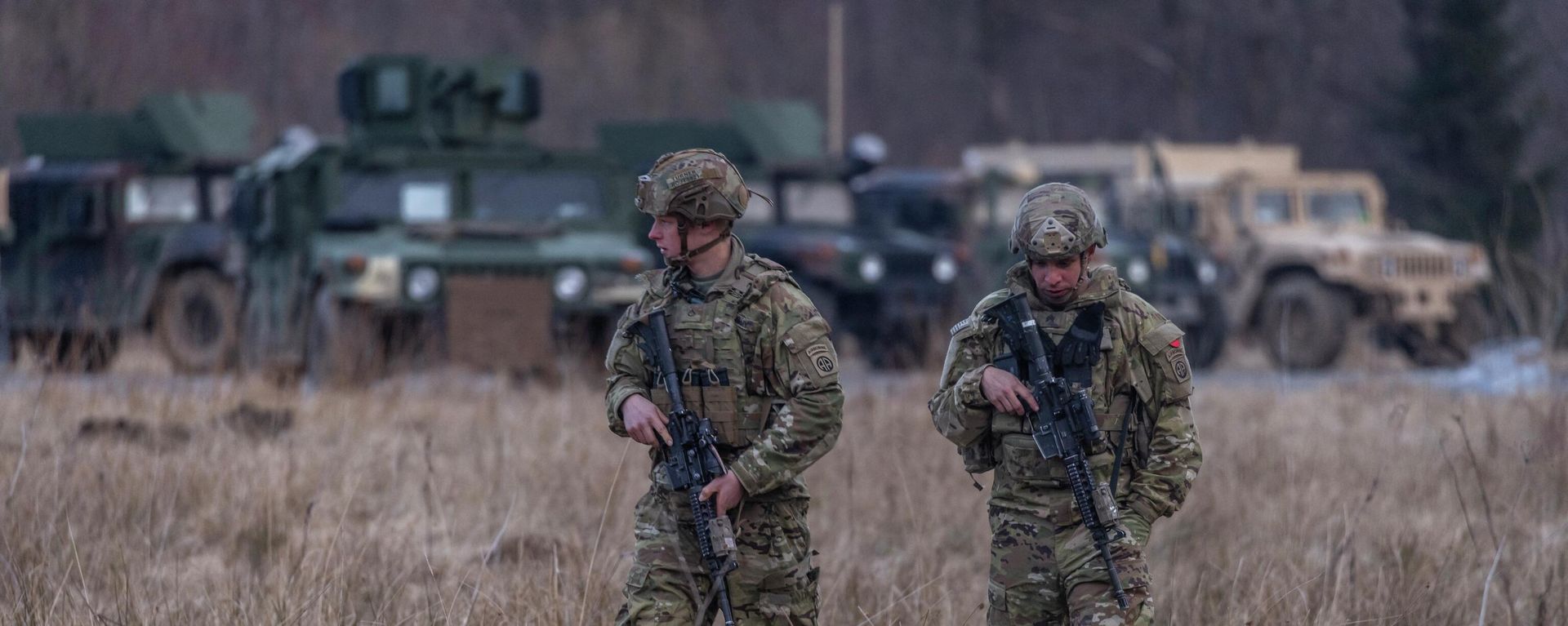 US soldiers are seen near a military camp in Arlamow, southeastern Poland, near the border with Ukraine, on March 3, 2022 - Sputnik International, 1920, 28.05.2022
