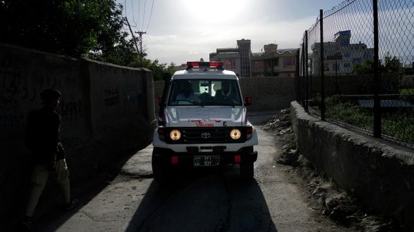 Ambulance carrying wounded people leaves the site of an explosion in Kabul, Afghanistan, Friday, April 29, 2022. - Sputnik International