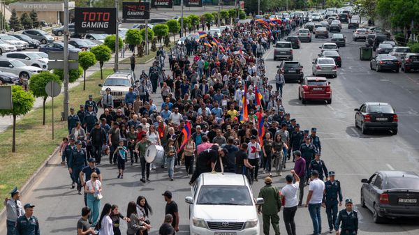 Participants of opposition rally in Yerevan - Sputnik International