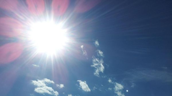 Sun - Sputnik International