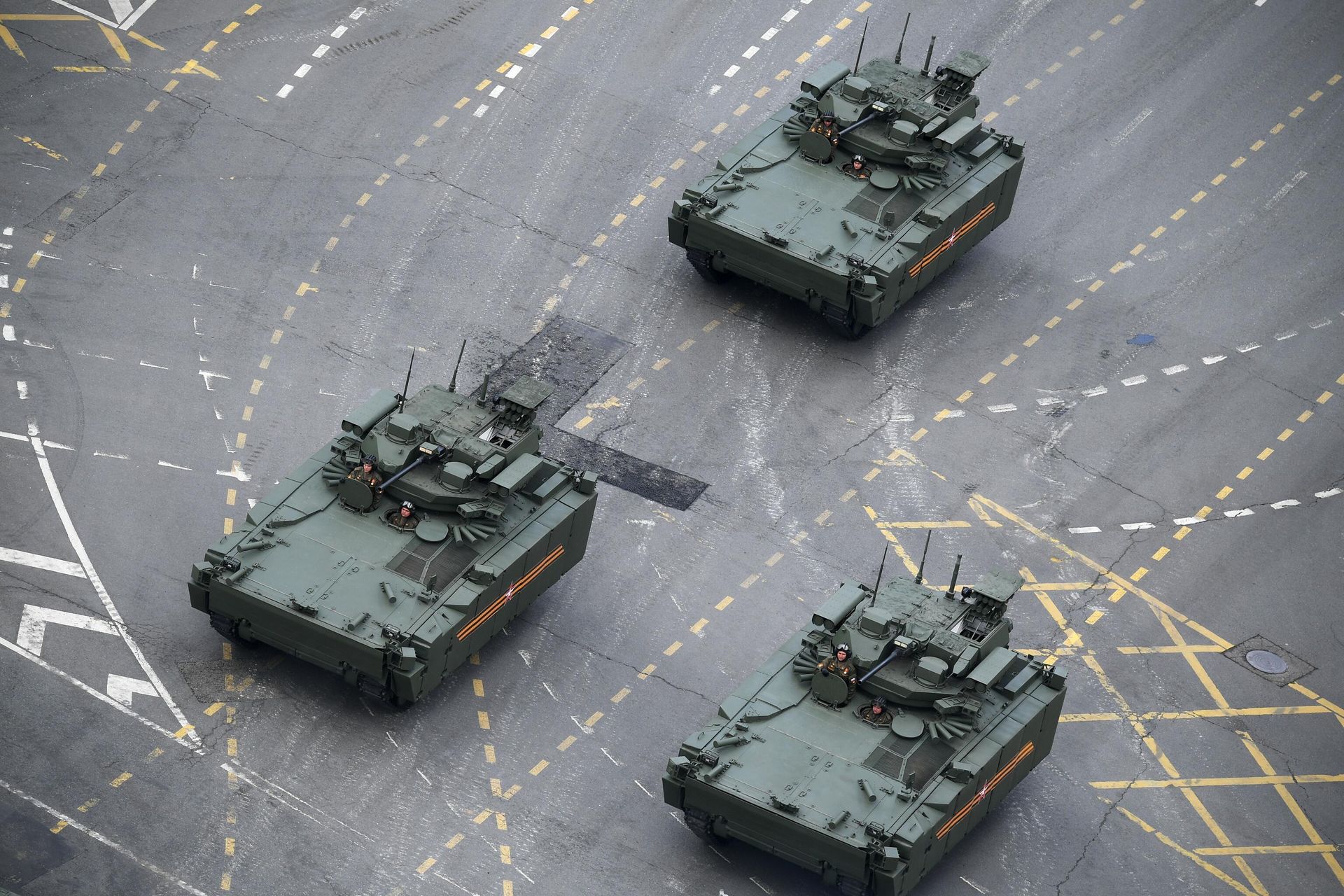 An infantry fighting vehicle (IFV) on a tracked platform Kurganets-25 with a combat module Epokha at a military parade dedicated to the 77th anniversary of Victory in the Great Patriotic War on Red Square in Moscow. - Sputnik International, 1920, 10.02.2024