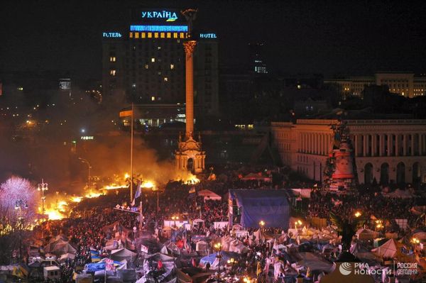 In the winter of 2014, violent clashes between protesters, including nationalists, and Ukrainian security forces broke out on Independence Square, known in Ukrainian as Maidan Nezalezhnosti, in Kiev. Photo: Tents of European integration supporters on Independence Square in Kiev, where clashes between the opposition and police broke out. 18 February 2014.
 - Sputnik International