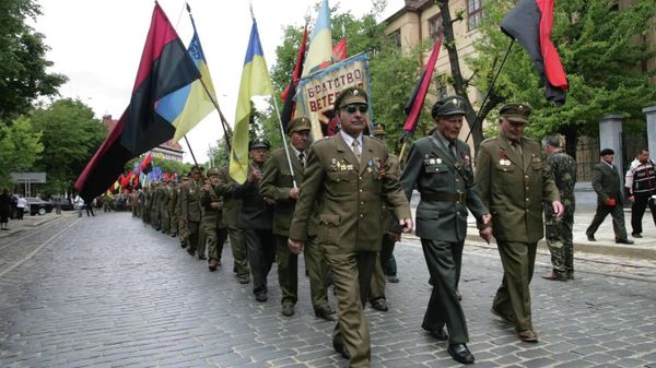 Veterans of the Ukrainian Insurgent Army (UPA, an extremist organisation banned in Russia) march to a monument to Stepan Bandera on “Heroes' Day” in central Lvov, 2019. Members of the OUN-UPA* became notorious for their atrocities during the Great Patriotic War and are honoured as heroes in modern Ukraine. *The Ukrainian Insurgent Army (or OUN-UPA*) is an extremist organisation banned in Russia since 2014.
 - Sputnik International