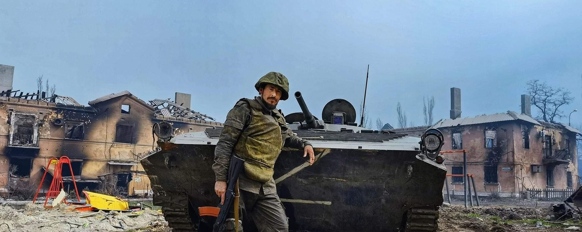 French volunteer François Mauld d'Aymée in Mariupol, Donbass  - Sputnik International, 1920, 18.01.2024