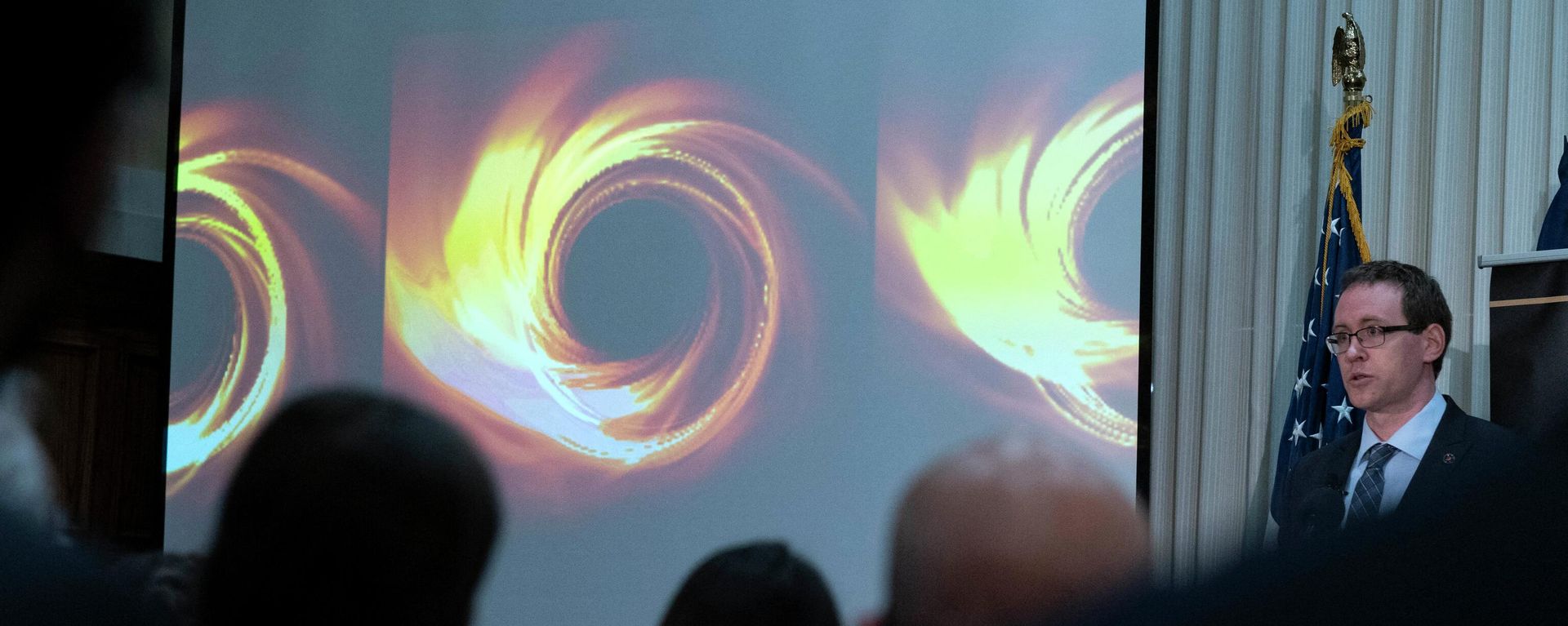 Astrophysicist at Center for Astrophysics Michael Johnson speaks during a news conference to announce the first image of Sagittarius A*, a supermassive black hole, at the center of the Milky Way Galaxy, in Washington, DC, on May 12, 2022. Astrophysicist at Center for Astrophysics Michael Johnson speaks during a news conference to announce the first image of Sagittarius A*, a supermassive black hole, at the center of the Milky Way Galaxy, in Washington, DC, on May 12, 2022. - Sputnik International, 1920, 12.05.2022