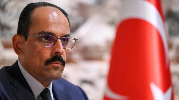 Turkish President's top foreign policy adviser, Ibrahim Kalin answers AFP journalists' questions during an interview on November 13, 2021 at Dolmabahce Presidental Office in Istanbul. - Sputnik International