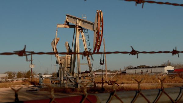 An oil pumpjack works in the Permian Basin oil field on March 13, 2022 in Odessa, Texas.  - Sputnik International