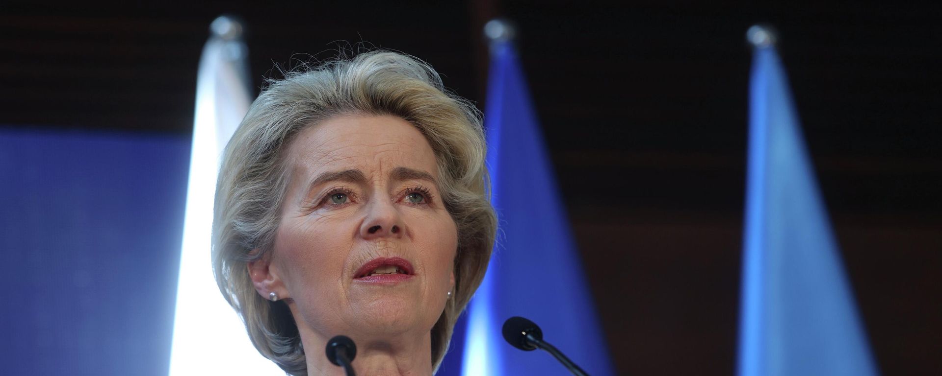 President of the European Commission Ursula von der Leyen attends during the press conference after the High-Level International Donor's Conference for Ukraine President of the European Commission Ursula von der Leyen attends during the press conference after the High-Level International Donor's Conference for Ukraine - Sputnik International, 1920, 07.09.2022