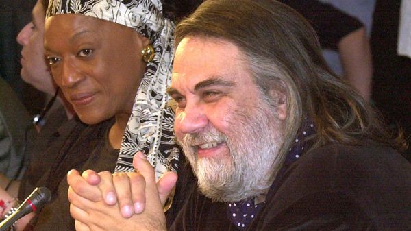 Academy Award-winning composer Vangelis Papathanasiou, right, answers a question during a press conference in Athens on Wednesday, June 27, 2001, promoting his concert Mythodea at Athens' Temple of Zeus as opera diva Jessye Norman looks on.  - Sputnik International