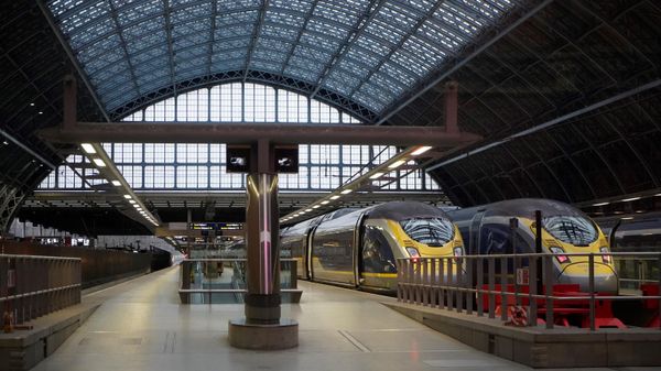 Eurostar train carriages stand at empty platforms at St Pancras International station in London on December 21, 2020 - Sputnik International