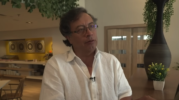 Gustavo Petro - Sputnik International