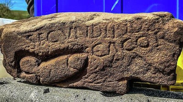 Researchers have discovered a large phallus and an inscription which brands a Roman soldier called Secundinus a 's***ter' at the historic site, dating back 1,700 years - Sputnik International