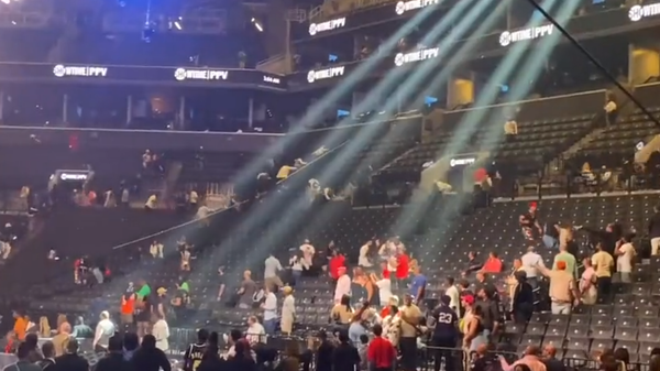 At least ten people were reportedly injured in a stampede in New York City that broke out after a boxing match on May 29, 2022 - Sputnik International