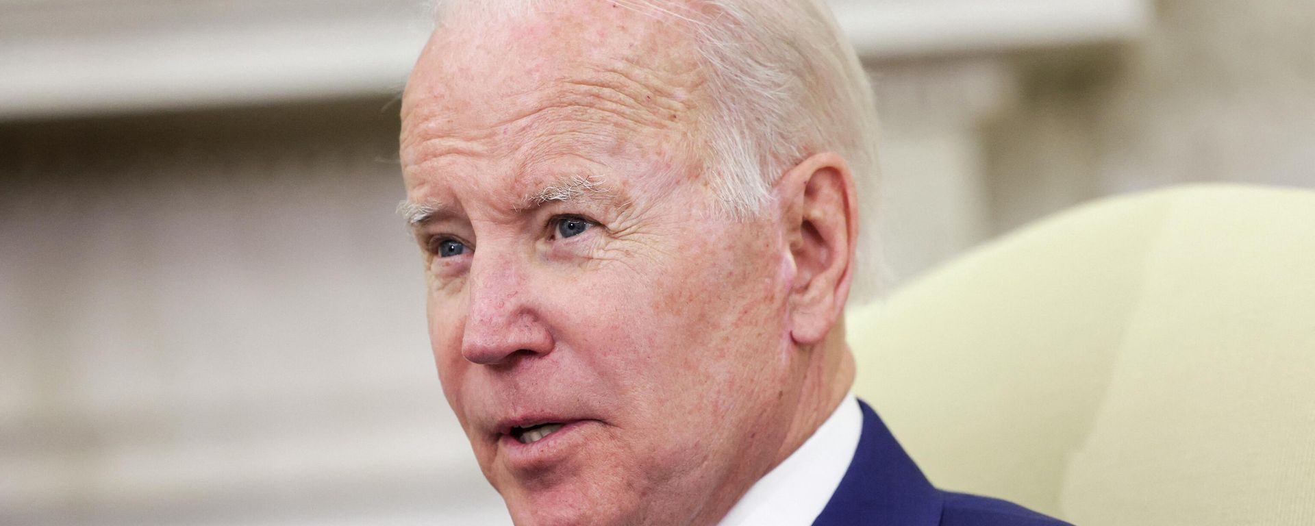 U.S. President Joe Biden speaks during a meeting with Federal Reserve Chairman Jerome Powell and Treasury Secretary Janet Yellen, in the Oval Office at the White House on May 31, 2022 in Washington, DC.  - Sputnik International, 1920, 03.06.2022