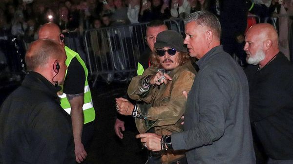 Johnny Depp leaves the Sage concert venue after performing with Jeff Beck in Gateshead, England, Friday June. 3, 2022. - Sputnik International