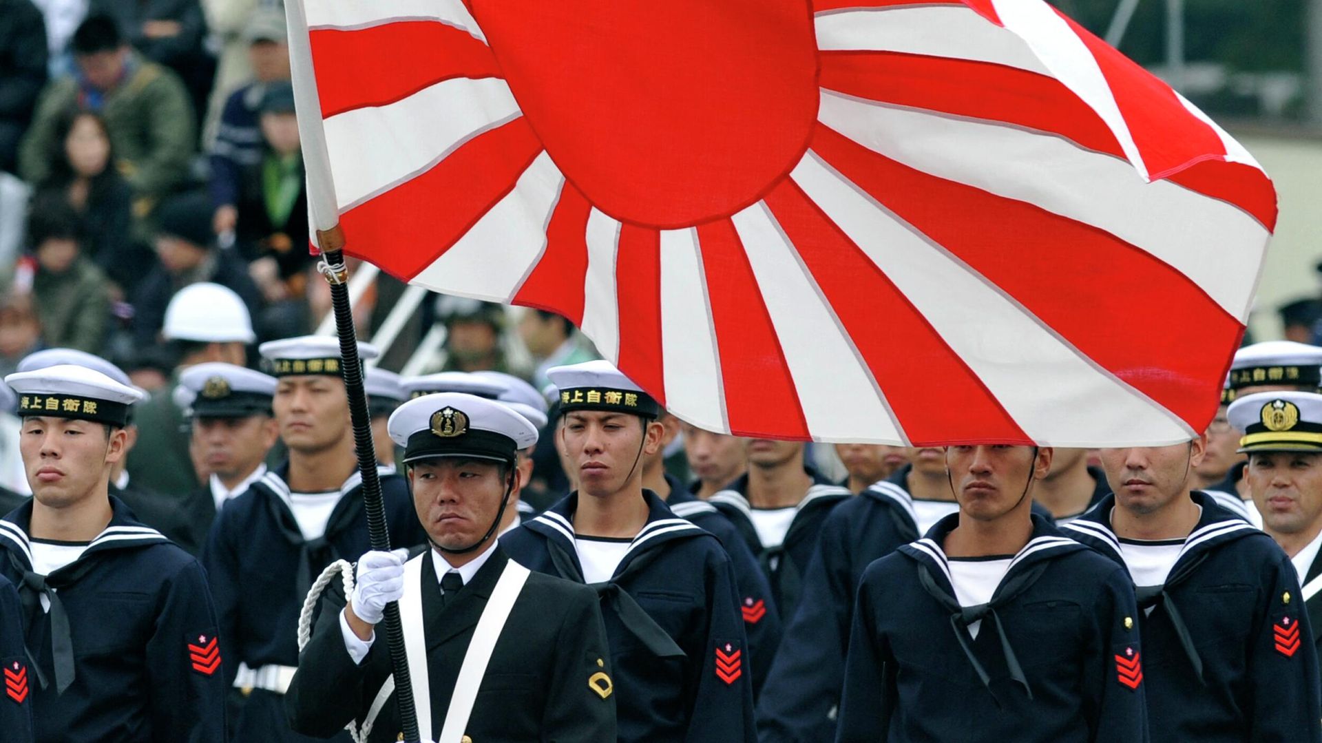 Troops of the Maritime Self-Defense Force attend an inspection parade at the Asaka base in suburban Tokyo on October 24, 2010 Troops of the Maritime Self-Defense Force attend an inspection parade at the Asaka base in suburban Tokyo on October 24, 2010 - Sputnik International, 1920, 07.06.2022