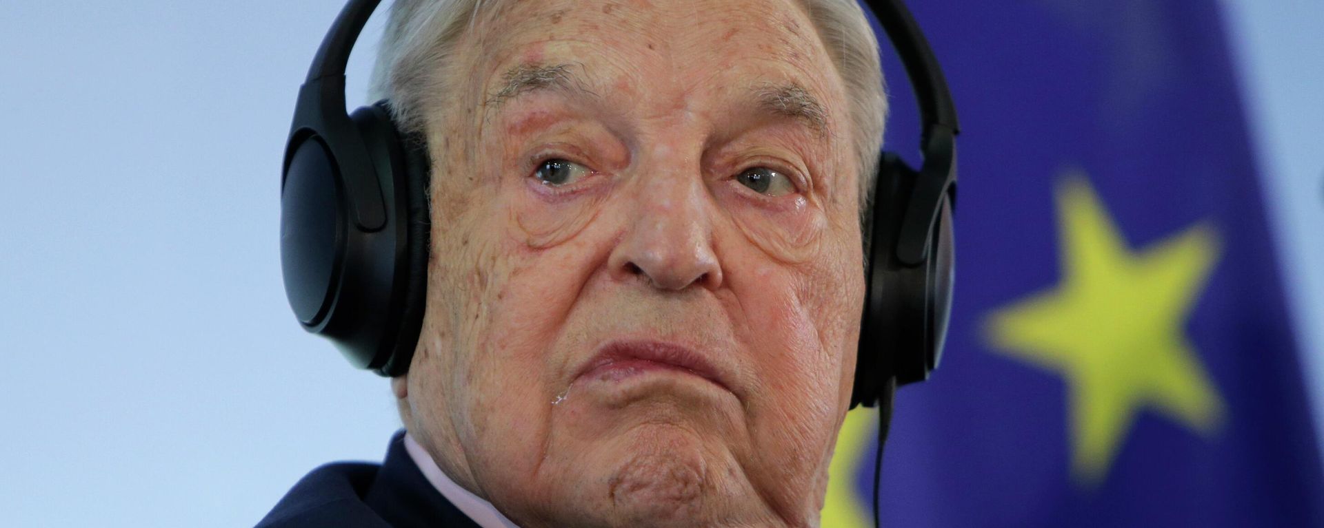 In this Thursday, June 8, 2017 file photo, Hungarian-American investor and CEU founder George Soros attends a press conference at the Foreign Ministry in Berlin, Germany In this Thursday, June 8, 2017 file photo, Hungarian-American investor and CEU founder George Soros attends a press conference at the Foreign Ministry in Berlin, Germany - Sputnik International, 1920, 29.08.2025