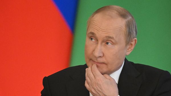 Russian President Vladimir Putin during a meeting with Turkmen President Serdar Berdimuhamedov in Moscow. - Sputnik International