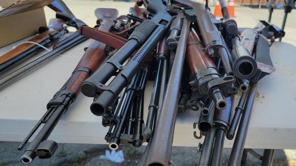 Gun Buy Back - Sputnik International
