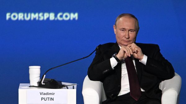 Russian President Vladimir Putin at the SPIEF 2022 - Sputnik International