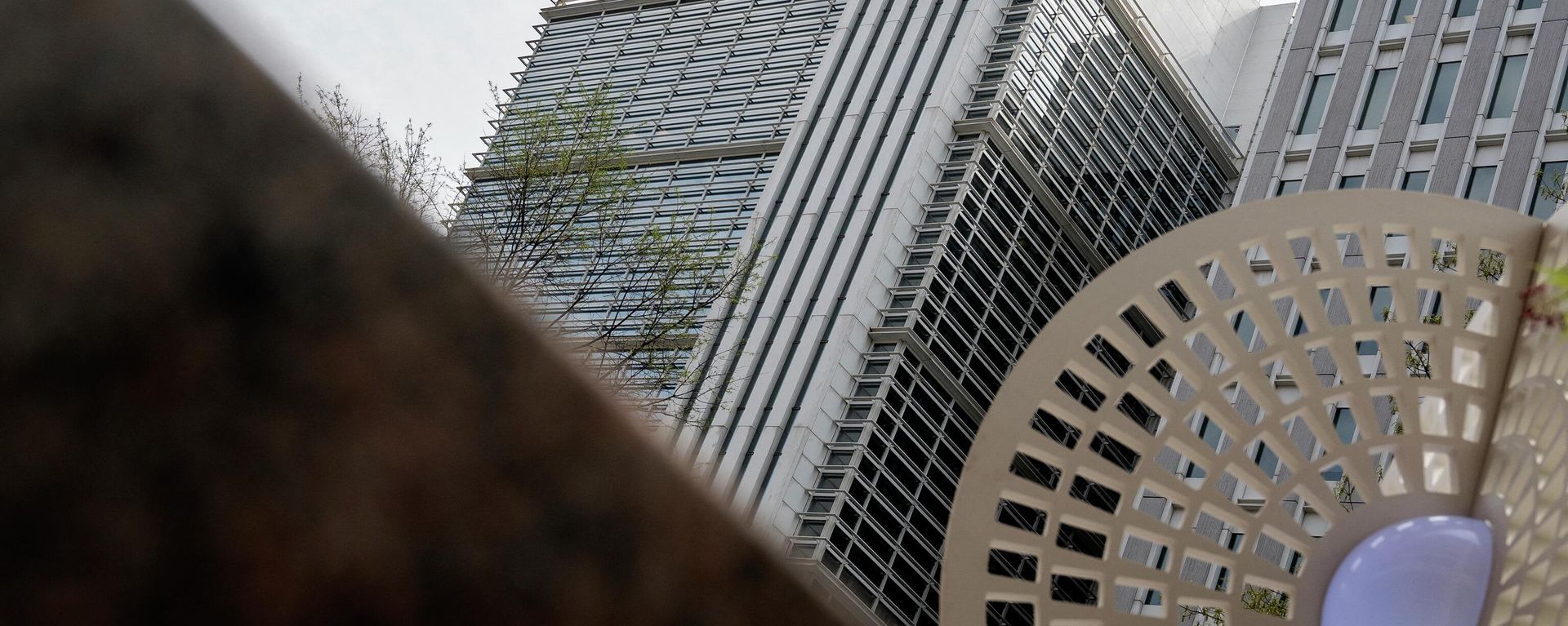 The World Bank headquarters in Washington, DC, on April 13, 2022. - Sputnik International, 1920, 21.06.2022