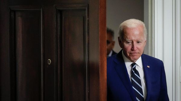 WASHINGTON, DC - JUNE 21: U.S. President Joe Biden arrives to speak about Covid-19 vaccines for children, in the Roosevelt Room of the White House on June 21, 2022 in Washington, DC. - Sputnik International