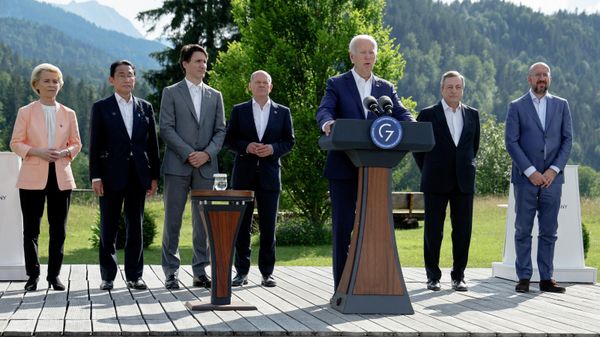 US President Joe Biden (3R) addresses a press conference while (L-R) European Commission President Ursula von der Leyen, Japan's Prime Minister Fumio Kishida, Canada's Prime Minister Justin Trudeau, Germany's Chancellor Olaf Scholz, Italy's Prime Minister Mario Draghi and European Council President Charles Michel listen, during the G7 Summit at Elmau Castle, southern Germany, on June 26, 2022. US President Joe Biden (3R) addresses a press conference while (L-R) European Commission President Ursula von der Leyen, Japan's Prime Minister Fumio Kishida, Canada's Prime Minister Justin Trudeau, Germany's Chancellor Olaf Scholz, Italy's Prime Minister Mario Draghi and European Council President Charles Michel listen, during the G7 Summit at Elmau Castle, southern Germany, on June 26, 2022. - Sputnik International