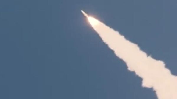 Iran Carries Out 2nd Successful Test-Launch of Homegrown Carrier Rocket  - Sputnik International