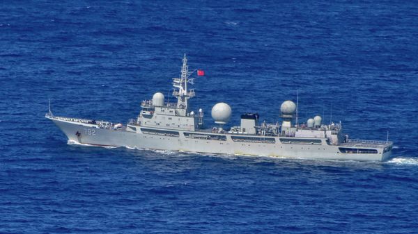 In this image supplied by the Australian Department of Defence, Chinese People's Liberation Army-Navy (PLA-N) Intelligence Collection Vessel Haiwangxing operating off the north-west shelf of Australia, Wednesday, May 11, 2022. - Sputnik International