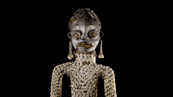The Ngonnso’ figure which will be returned to Cameroon - Sputnik International