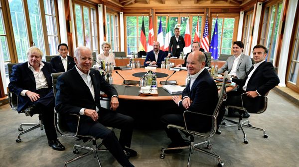 Clockwise from left, British Prime Minister Boris Johnson,  Japanese Prime Minister Fumio Kishida, the President of the European Commission Ursula von der Leyen, European Council President Charles Michel, Italian Prime Minister Mario Draghi, Canadian Prime Minister Justin Trudeau, French President Emmanuel Macron, German Chancellor Olaf Scholz and U.S. President Joe Biden attend a working session during of the G7 leaders summit at Castle Elmau in Kruen, near Garmisch-Partenkirchen, Germany, on Tuesday, June 28, 2022. - Sputnik International