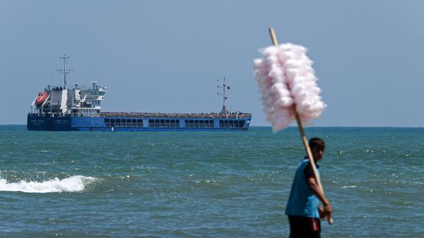 The Russian-flagged cargo ship Zhibek Zholy is anchored on July 5, 2022 at black sea coast of Karasu district in Sakarya - Sputnik International