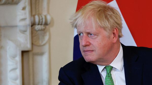 British Prime Minister Boris Johnson attends a meeting with New Zealand Prime Minister Jacinda Ardern at Downing Street, in London, Friday July 1, 2022 - Sputnik International