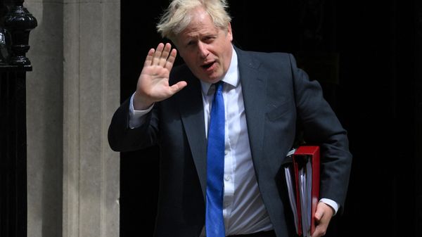 Britain's Prime Minister Boris Johnson leaves from 10 Downing Street in central London on July 6, 2022 to head to the Houses of Parliament for the weekly Prime Minister's Questions (PMQs) session - Sputnik International