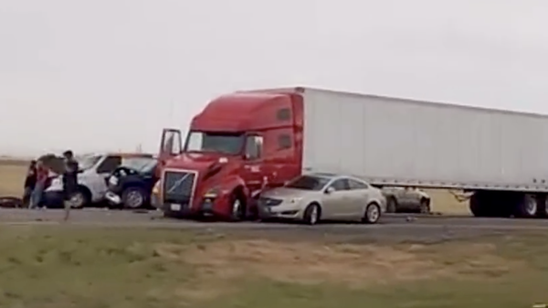 Montana Mass Casualty Highway Crash  - Sputnik International