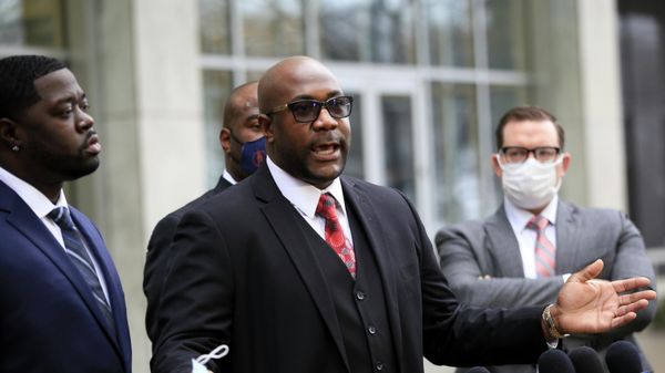 Philonise Floyd, George Floyd's brother, speaks during a news conference after former Minneapolis Police Officer Derek Chauvin has pleaded guilty to a federal charge of violating George Floyd's civil right on Wednesday, Dec. 15, 2021 in St. Paul, Minn. - Sputnik International