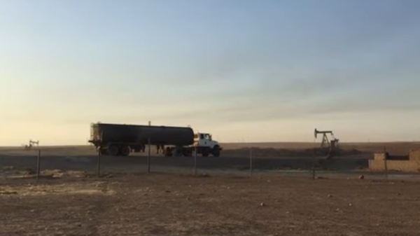 Tanker purportedly involved in the smuggling of Syrian oil out of the country. - Sputnik International