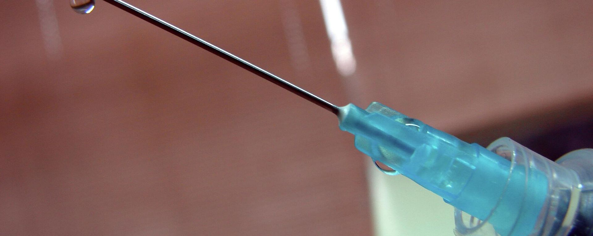 Syringe With Drops - Sputnik International, 1920, 14.02.2023