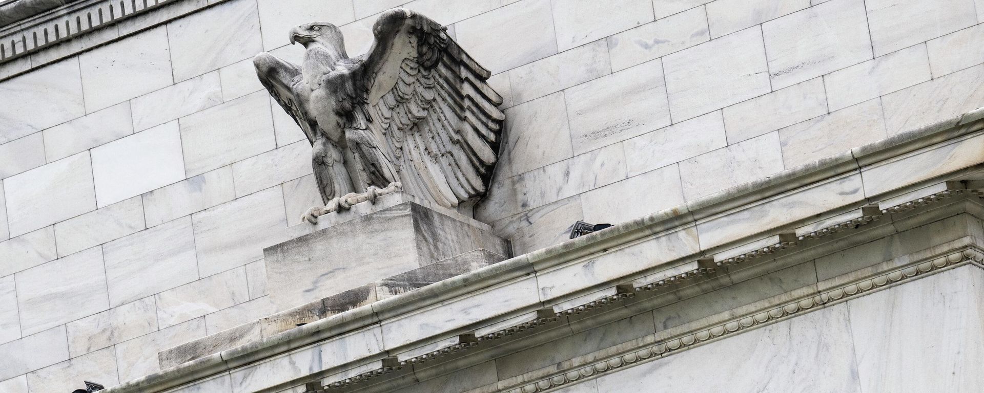 (FILES) This file photo taken on May 04, 2022, shows the Marriner S. Eccles Federal Reserve building in Washington, DC. (FILES) This file photo taken on May 04, 2022, shows the Marriner S. Eccles Federal Reserve building in Washington, DC. - Sputnik International, 1920, 27.07.2022