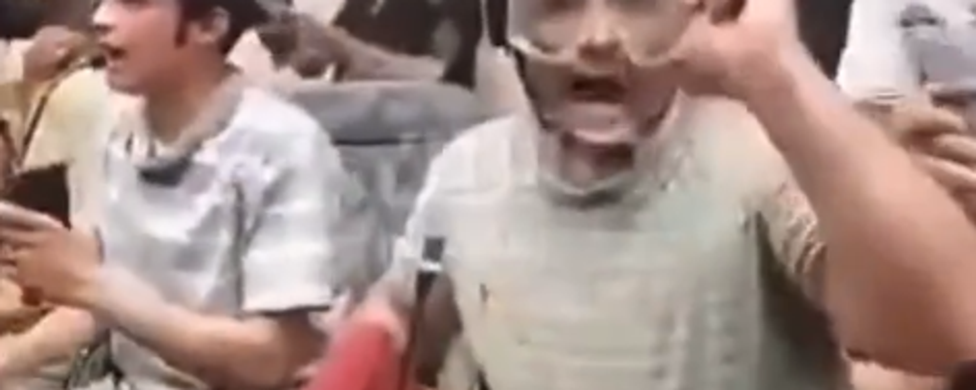 Protesters storm Iraq's parliament. - Sputnik International, 1920, 30.07.2022