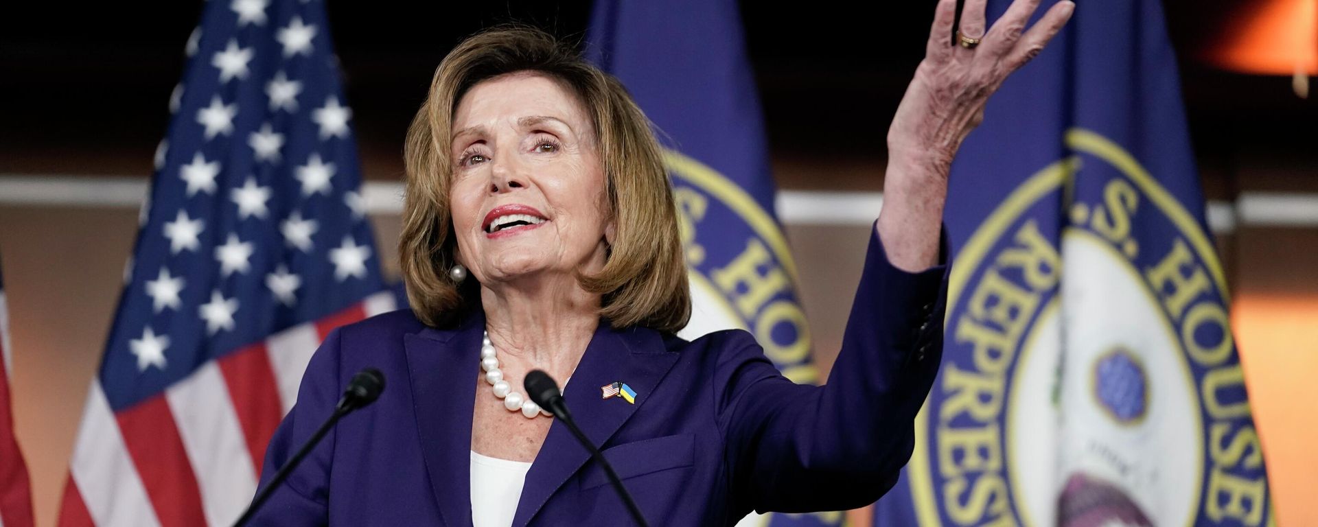 Speaker of the House Nancy Pelosi, D-Calif., speaks at a news conference as Democrats push to bring the assault weapons ban bill to the floor for a vote, at the Capitol in Washington, Friday, July 29, 2022. Pelosi says the House will consider the public safety bills on police reform later when the House considers the Senate reconciliation package. (AP Photo/J. Scott Applewhite) - Sputnik International, 1920, 02.08.2022
