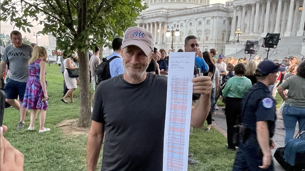 Jon Stewart after the passage of the PACT act - Sputnik International